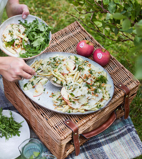 Pink Lady® Apple and Fennel Pasta Salad